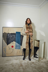 ABRIGO LANA CORTOS CON CUELLO PELO ZORRO BEIG