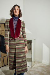 ABRIGO LARGO CON 1 BOTON Y SOLAPA SMOKING TERCIOPELO RAYAS VERDE Y BURDEOS