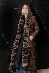 ABRIGO LARGO JACQUARD CON CUELLO DE ZORRO