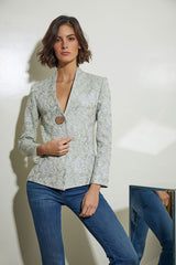 BLAZER CORTA 1 BOTON BROCADO VERDE CLARO