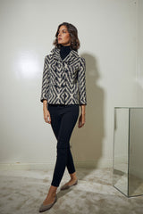 BLAZER CORTA CRUZADA ZIG ZAG NEGRO Y BEIG