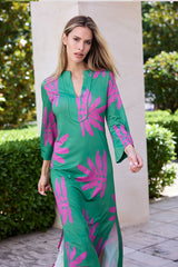 KAFTAN ESCOTE MEXI FONDO VERDE DIBUJOS MAGENTA