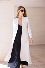 LEVITA ABERTURA DETRÁS