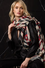 LEVITA LARGA 3 BOTONES Y ABERTURA DETRÁS NEGRA POLIPIEL