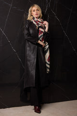 LEVITA LARGA 3 BOTONES Y ABERTURA DETRÁS NEGRA POLIPIEL