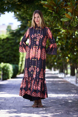 VESTIDO KIMONO HILO FONDO NEGRO