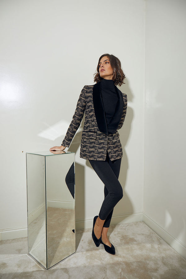 BLAZER SASTRE CUELLO SMOKING TERCIOPELO BORDADA MARRON Y CRUDA