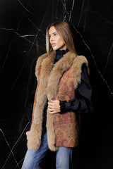 CHALECO JACQUARD CON PELO DE ZORRO